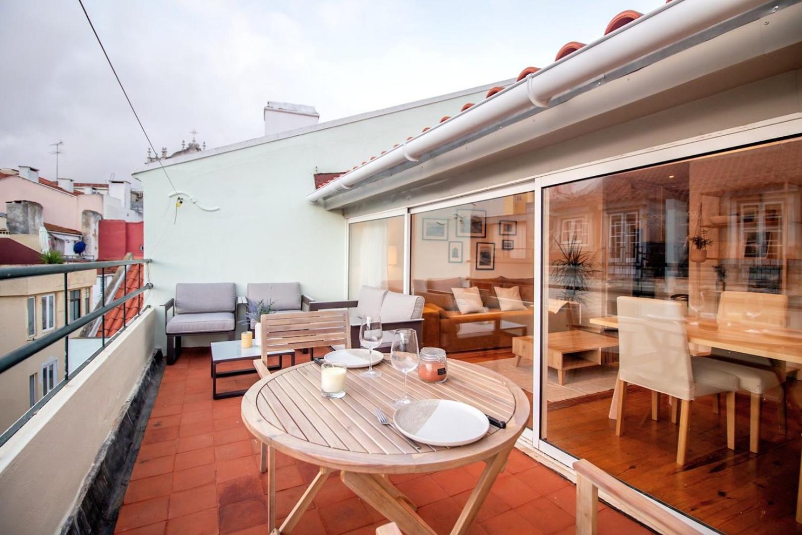 Charming 1br With Terrace Views Of Bridge | By Airnest Apartamento Lisboa