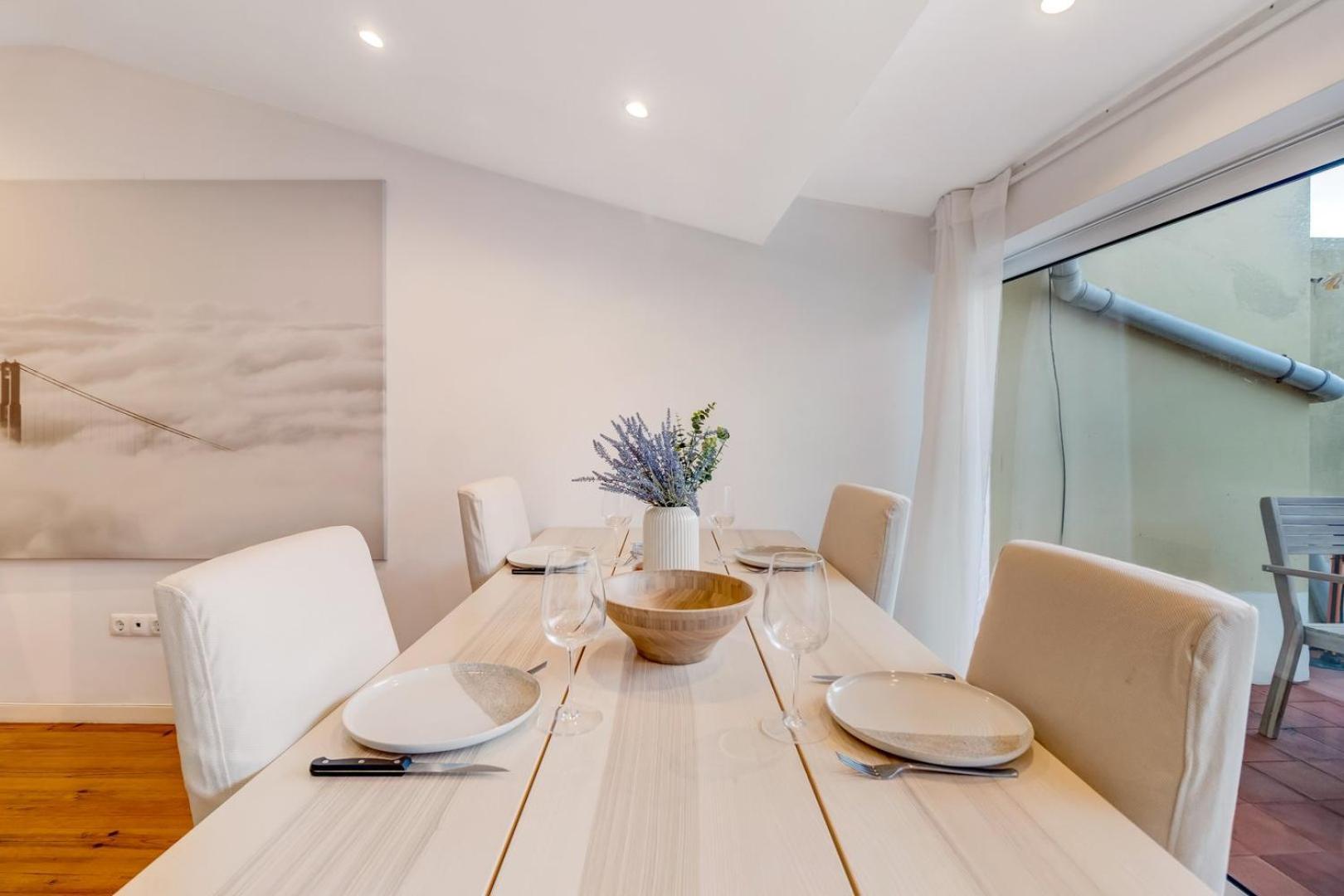 Charming 1br With Terrace Views Of Bridge | By Airnest *