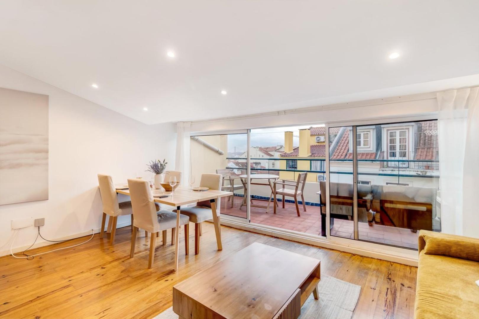 Apartamento Charming 1br With Terrace Views Of Bridge | By Airnest *