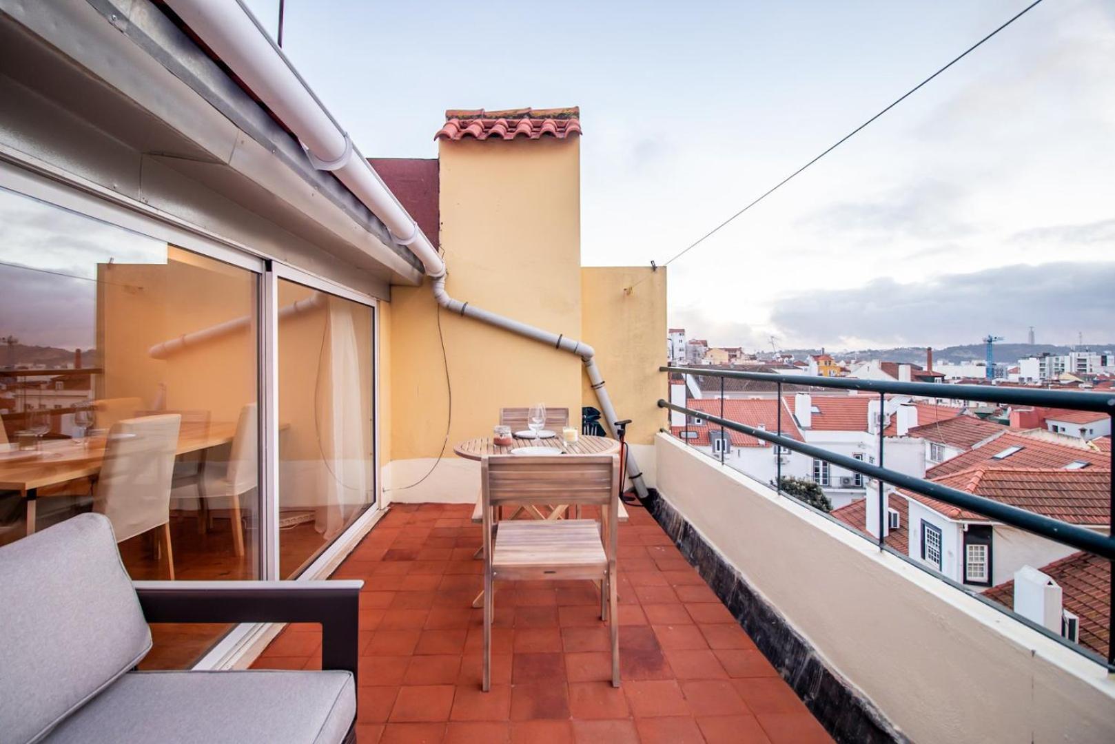 Charming 1br With Terrace Views Of Bridge | By Airnest Apartamento *