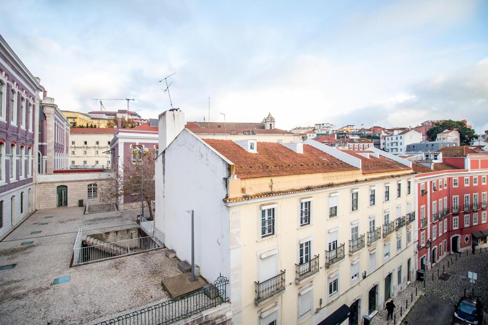 Apartamento Charming 1br With Terrace Views Of Bridge | By Airnest